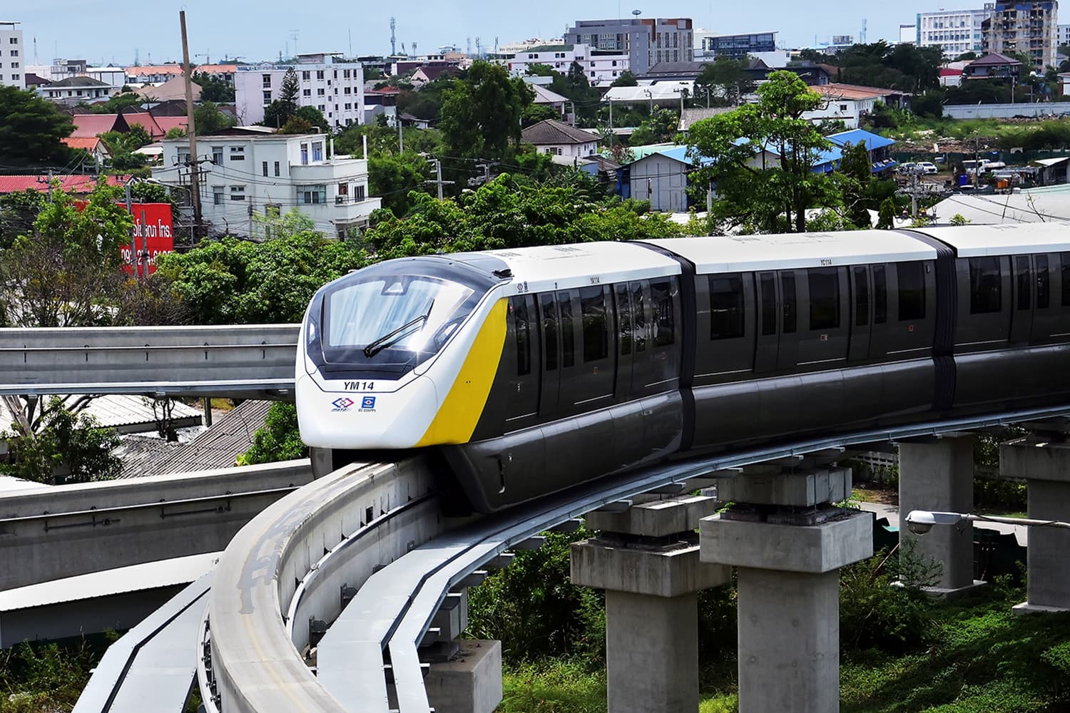 economic_skytrain_yellowline_SPACEBAR_Hero_978f0ce600.jpg