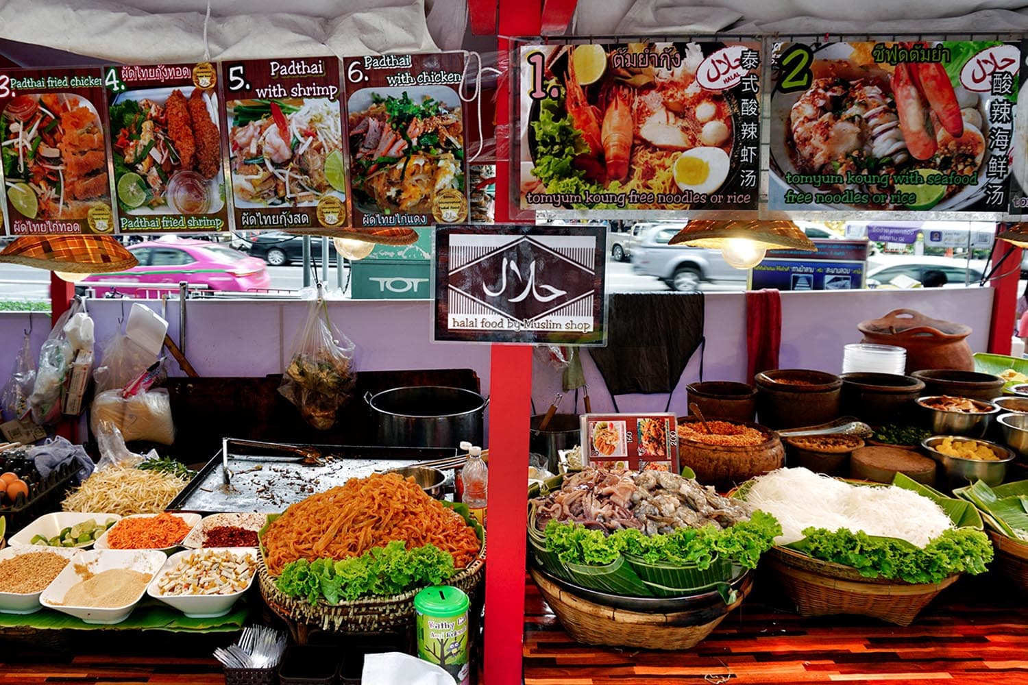 economic_thai_halal_food_beverages_SPACEBAR_Hero_6037c852e4.jpg