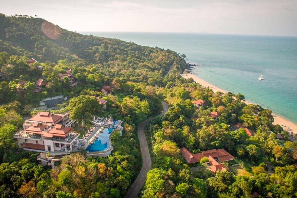 economics_tourism_pimalai_hotel_resort_spa_SPACEBAR_Photo03_27dd64fe05.jpeg