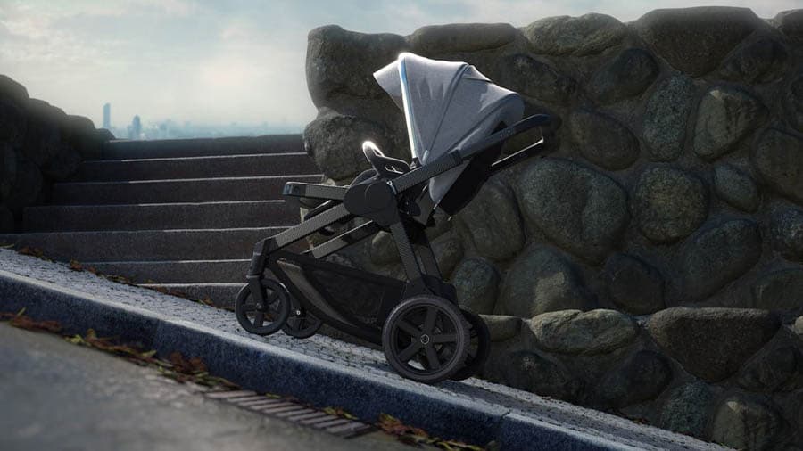 ella_ai_powerd_self_driving_stroller_SPACEBAR_Photo01_747bfd4db8.jpeg
