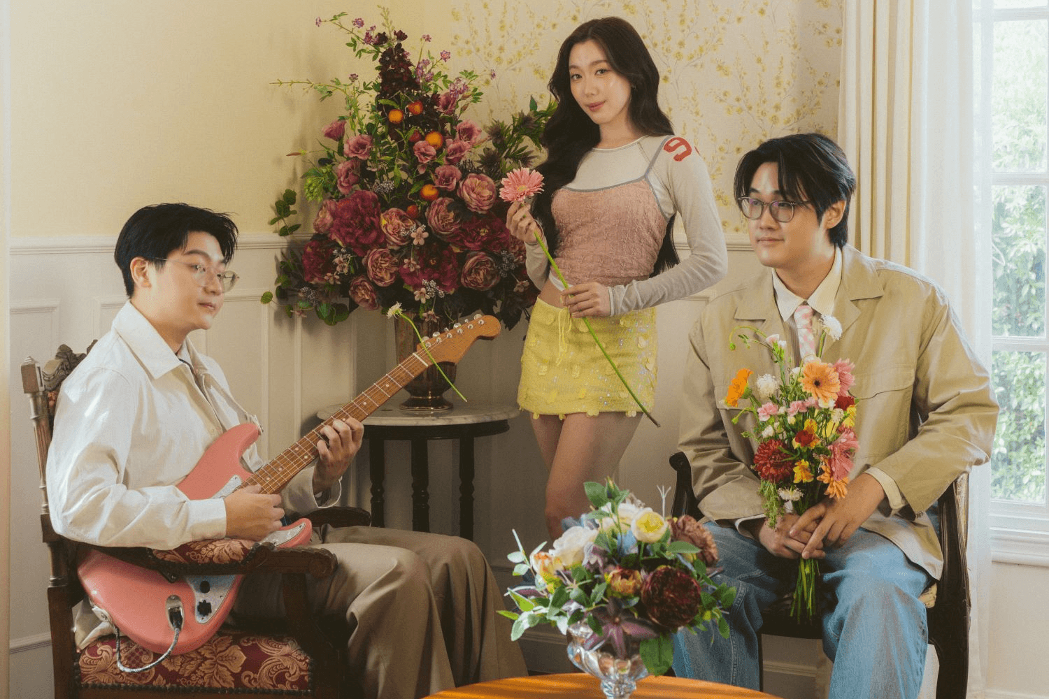 “fellow fellow” ชวน “อ๊ะอาย 4EVE” ถ่ายทอดความรักที่ผลิบานในซิงเกิล “Bloom”