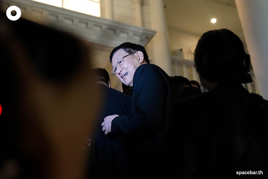 funeral_ceremony_Chonsawat_SPACEBAR_Photo20_9c630cf4d2.jpeg