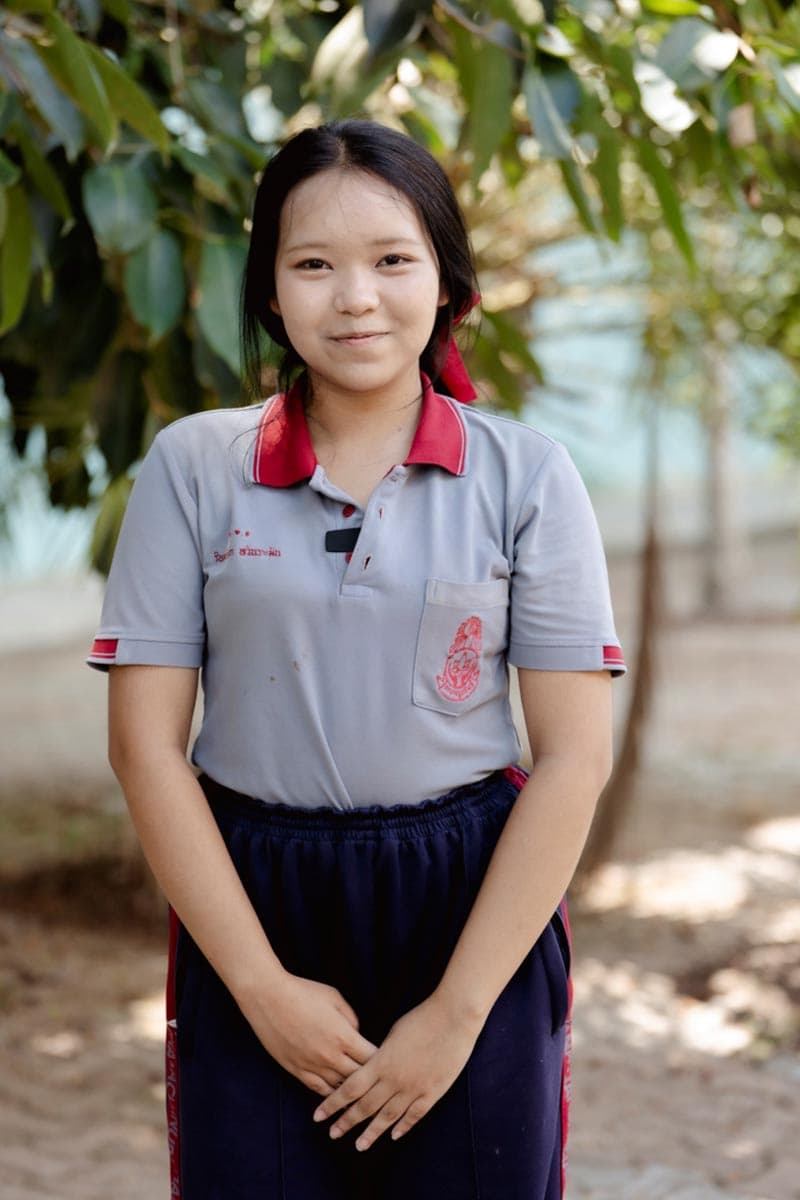 น.ส.กุลวานีย์ หลำหลี นักเรียนชั้นมัธยมศึกษาปีที่ 5 โรงเรียนจะนะชนูปถัมภ์ อ.จะนะ จ.สงขลา