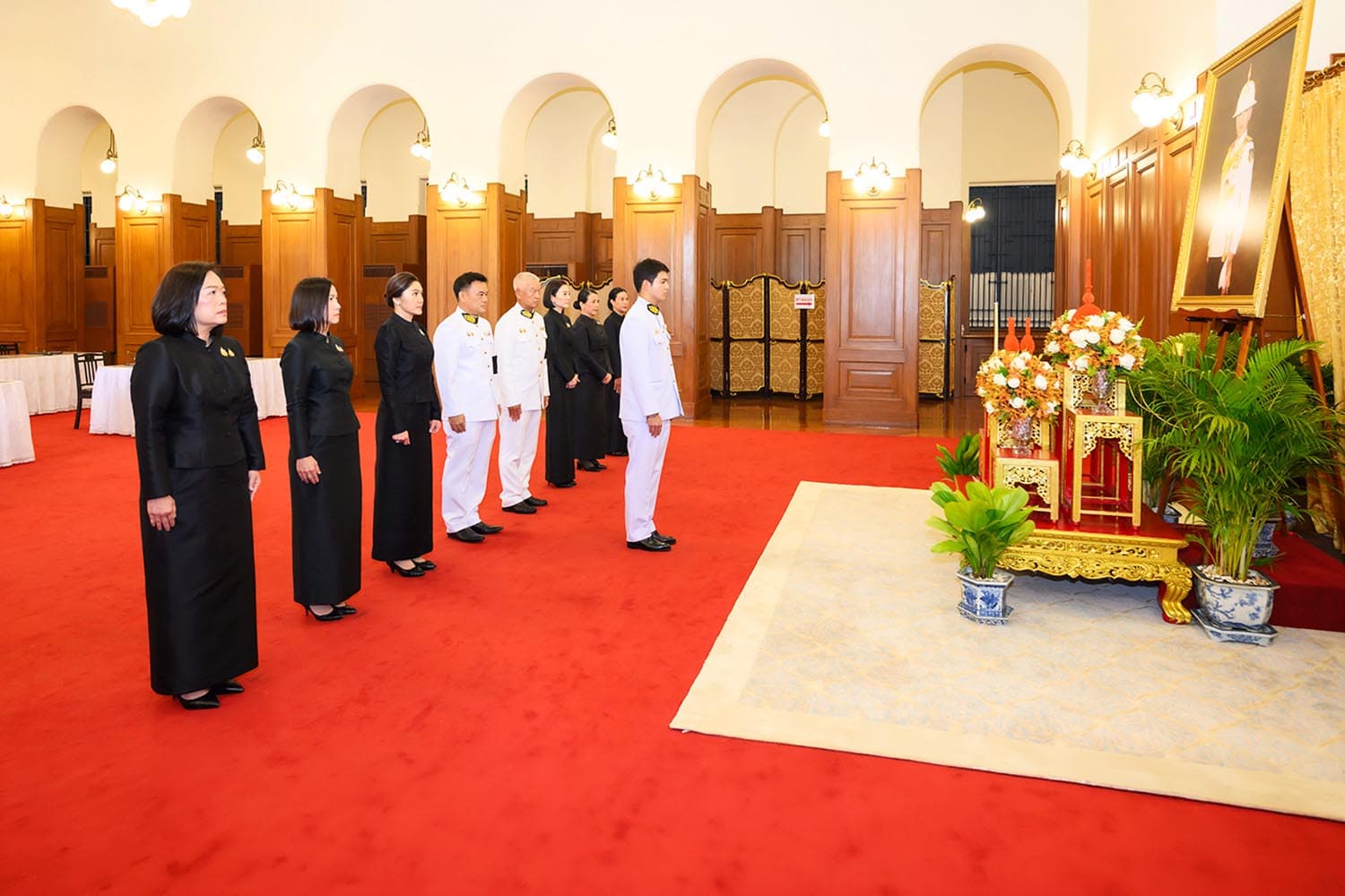 GULF น้อมถวายสักการะและลงนามถวายความอาลัยเจ้าฟ้าพัชรกิติยาภาฯ