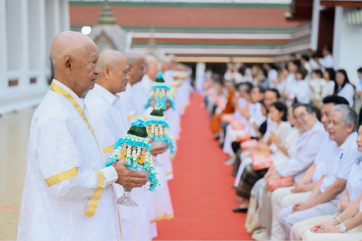 gulf-group-ordination-her-majesty-queen-sirikit-SPACEBAR-Photo04.jpg