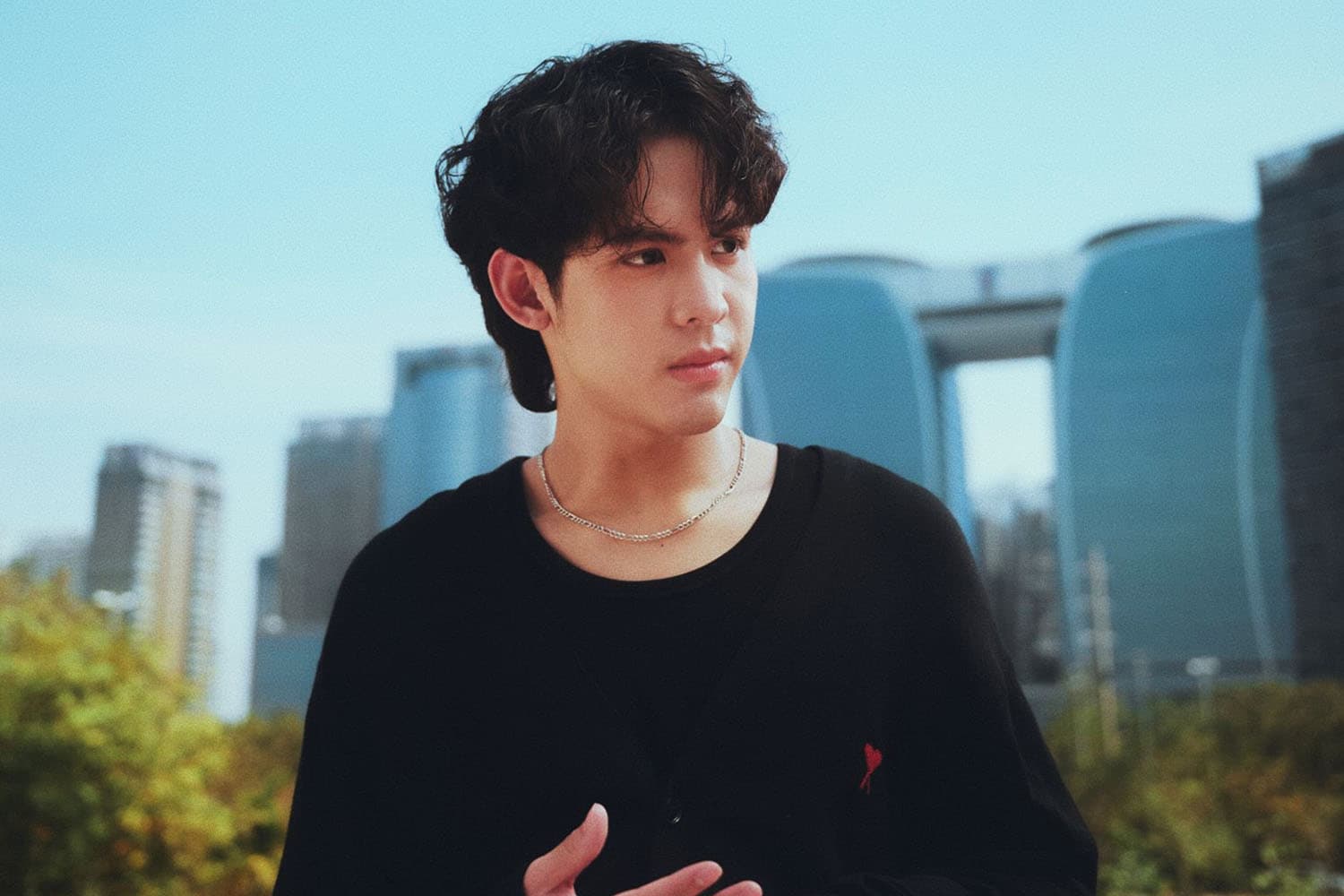 guncharlie เปิดแผลเก่าคนฟังผ่านซิงเกิลใหม่ ‘ไม่ได้ลืมแค่ไม่ได้เจอ (Flashback)’