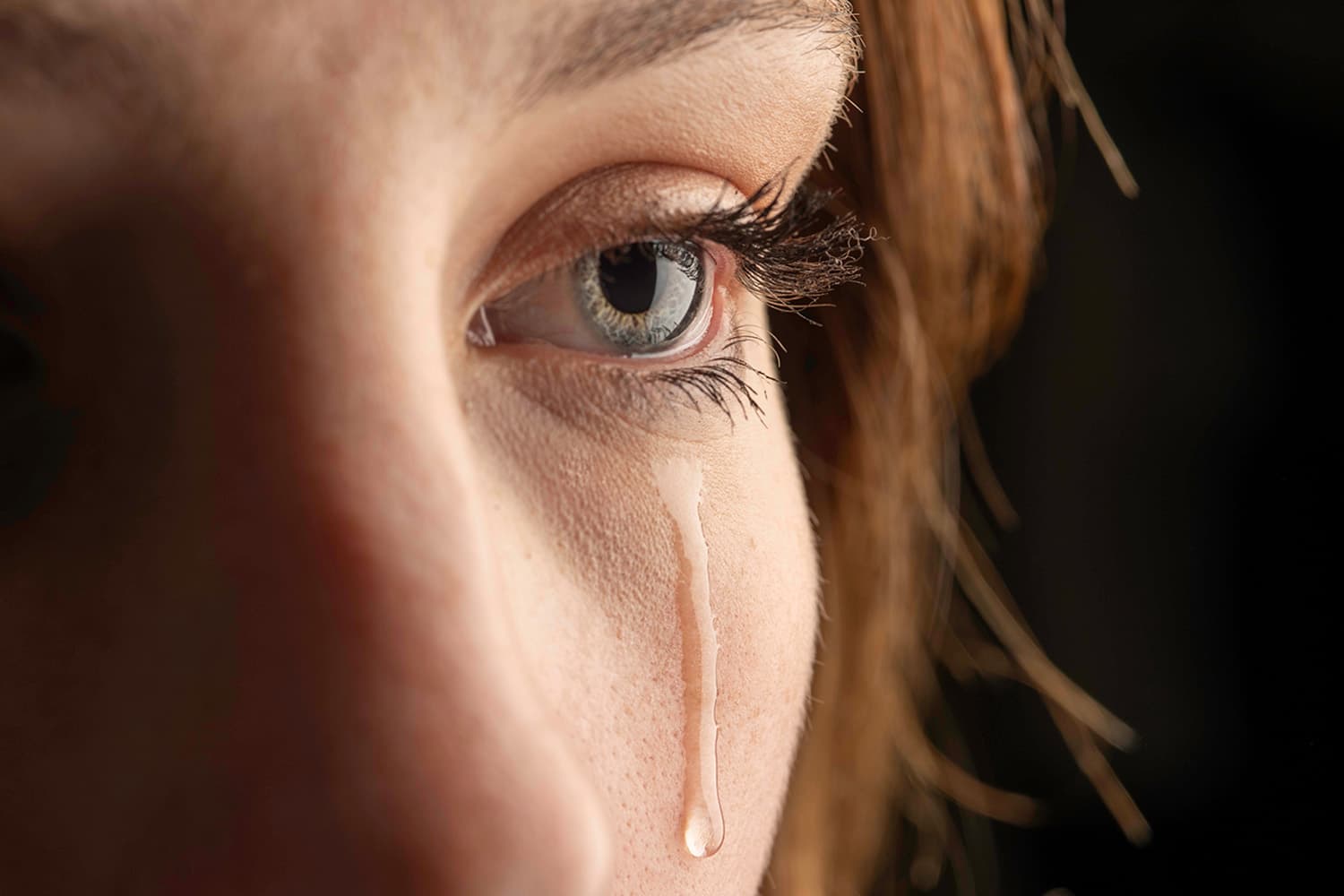 human_tears_contain_substance_that_eases_aggression_SPACEBAR_Hero_1f992978cd.jpg