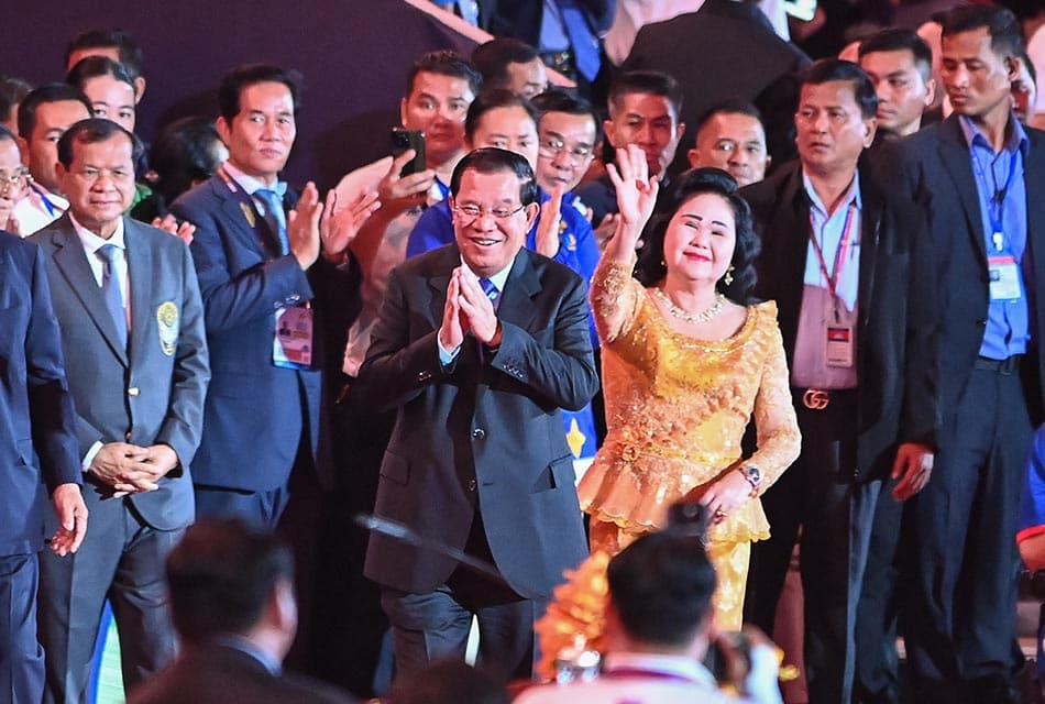 hun_sen_honour_dignity_sea_games_last_century_SPACEBAR_Thumbnail_bda049d1ba.jpeg