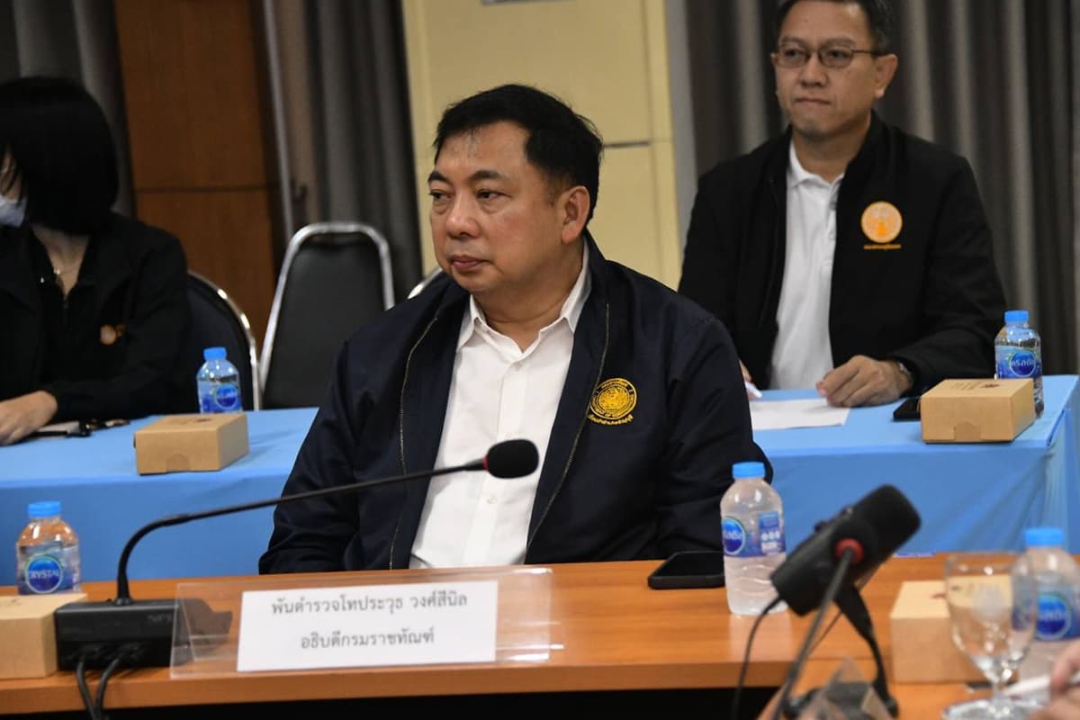 justice-minister-and-dsi-inspect-bangkok-prison-SPACEBAR-Photo02-5.jpg