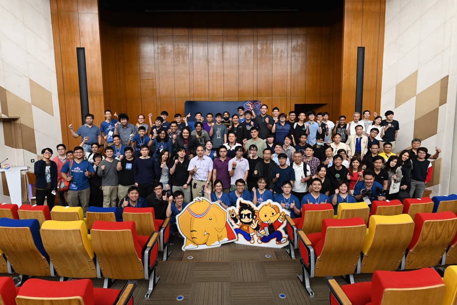 launch_new_aws_asia_pacific_thailand_region_SPACEBAR_Hero_b46a73e33f.jpg