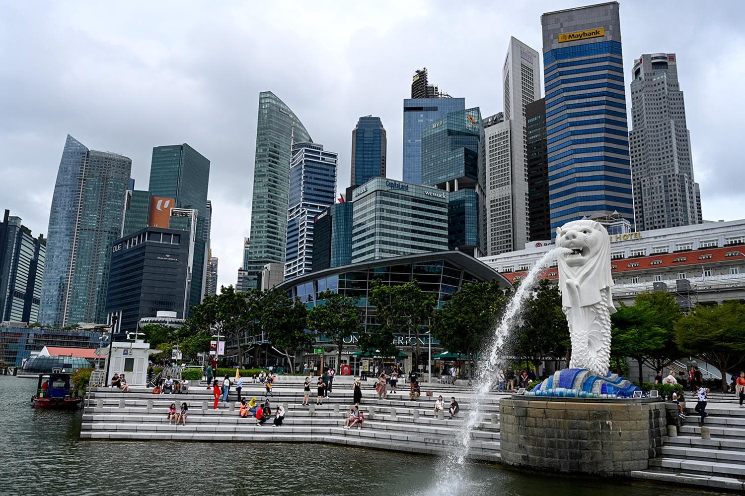 median_monthly_household_income_singapore_above_10000_SPACEBAR_Hero_d1f9753483.jpg