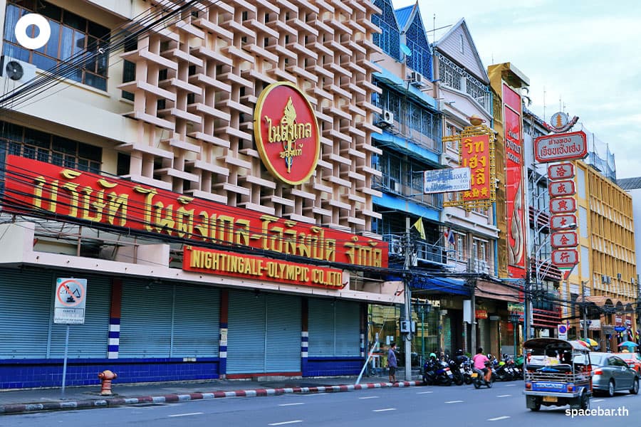 muslim_square_in_bangkok_SPACEBAR_Photo06_caa3d35d30.jpeg