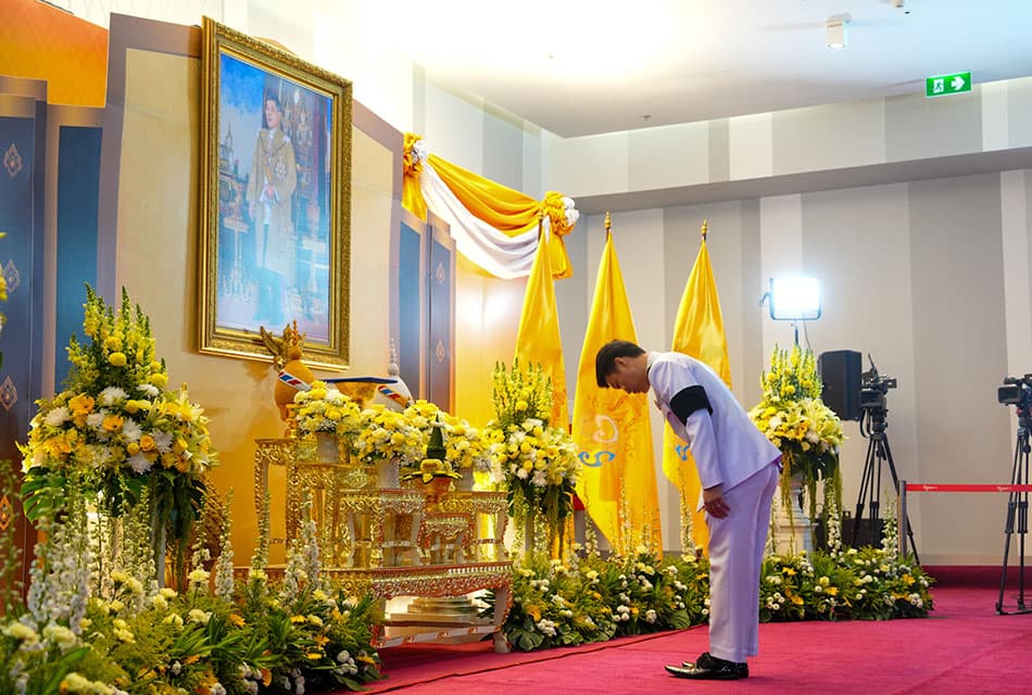 Photo Story : ‘ณัฐพงษ์’ รับพระบรมราชโองการโปรดเกล้าฯ ’ผู้นำฝ่ายค้าน‘