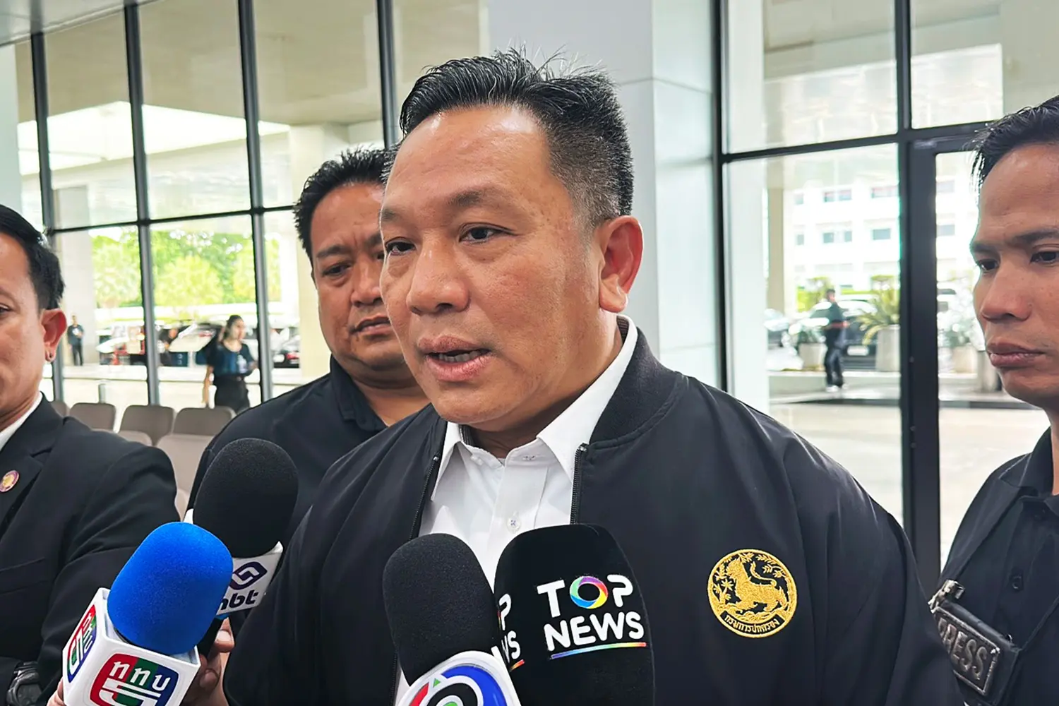 ‘ผู้ว่าฯ ภูเก็ต’ ยัน ไม่มีปัญหากับใคร ไม่ท้อ ทำงานต่อ หลังถูกมติย้ายนั่งรองปลัด มท.