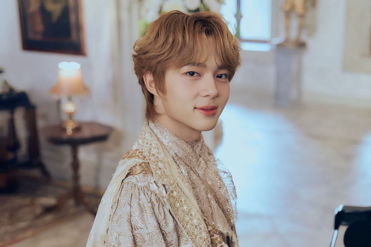 นุนิว ดาวรุ่งไทยพิชิตเกาหลี ปล่อยซิงเกิล "Leave Me With Your Love" ร่วมงานโปรดิวเซอร์ดัง EL CAPITXN