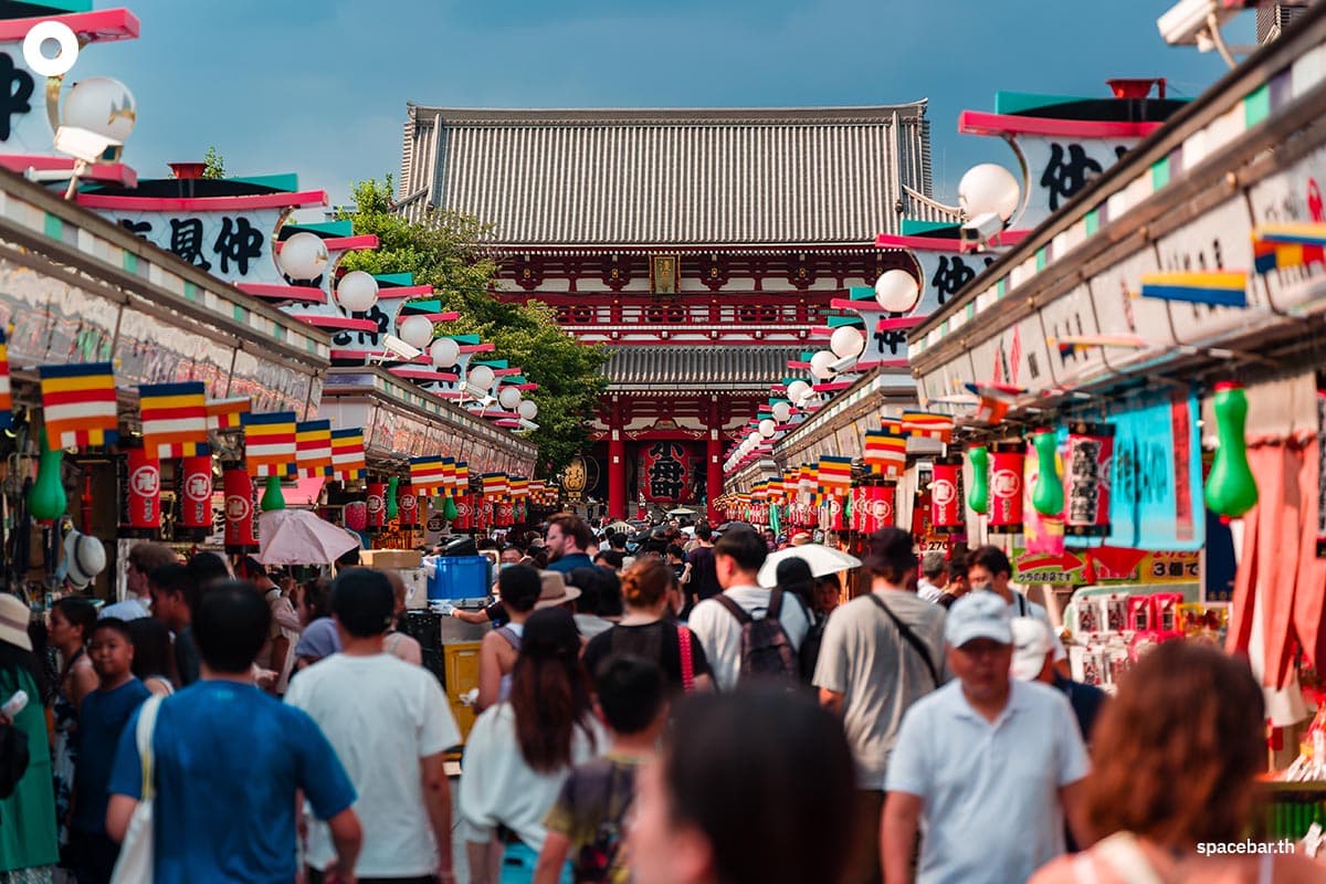 overtourism_how_government_manage_this_problem_SPACEBAR_Photo02_b6492650eb.jpg