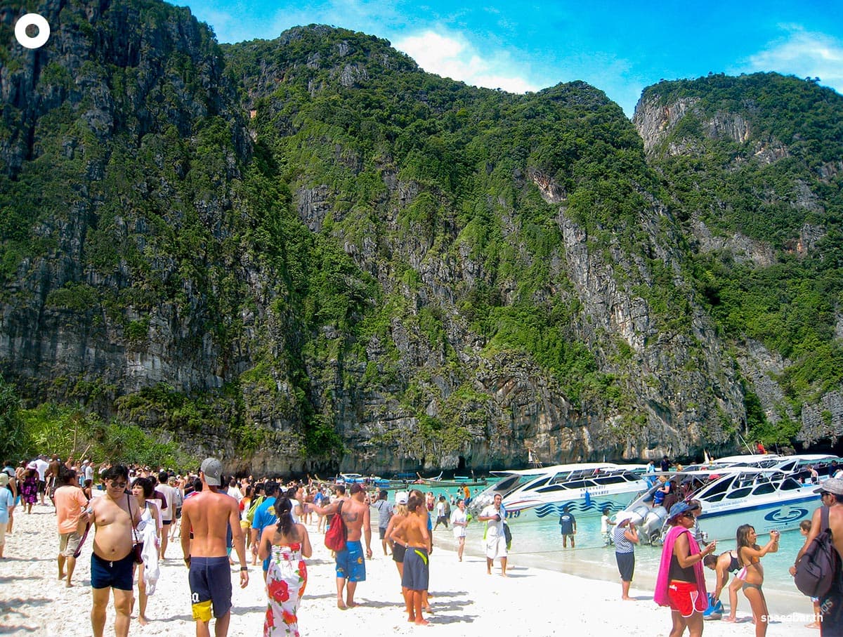 overtourism_how_government_manage_this_problem_SPACEBAR_Photo05_dbed6ffd48.jpg