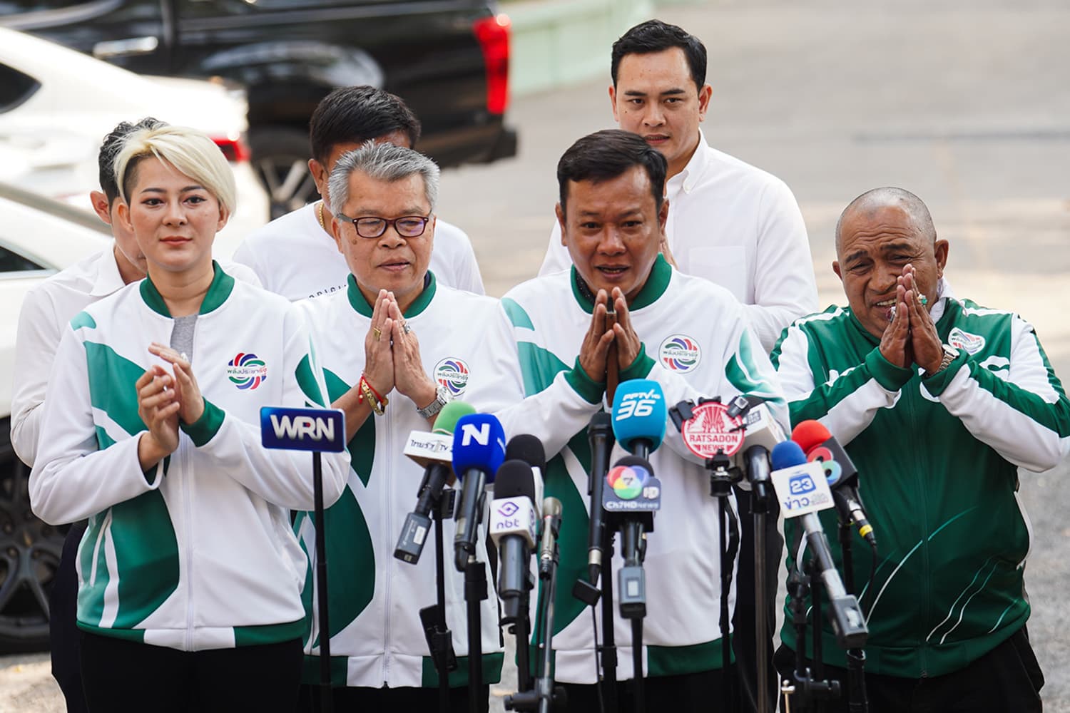‘ผู้สมัคร สส.พปชร.’ ขอ ‘ลุงป้อม’ กลับมา ชี้ ถูกทิ้งไว้กลางทาง