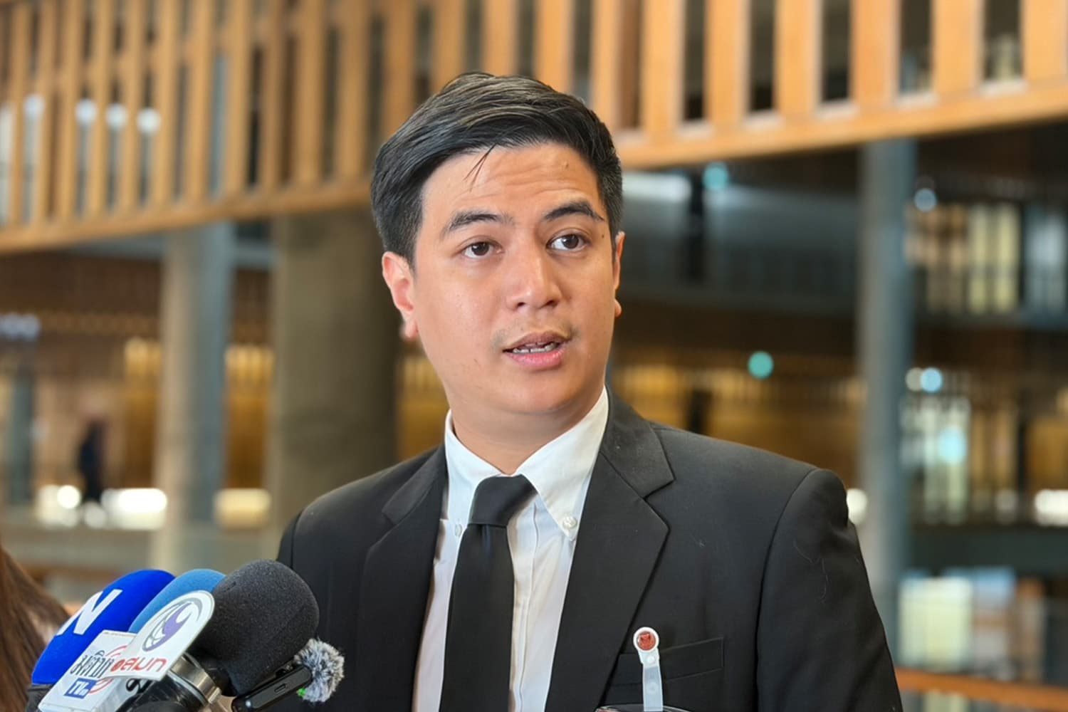 ‘พริษฐ์’ เผยวงในสูตรแบ่งเค้ก ‘ประธานกมธ. 35 คณะ’