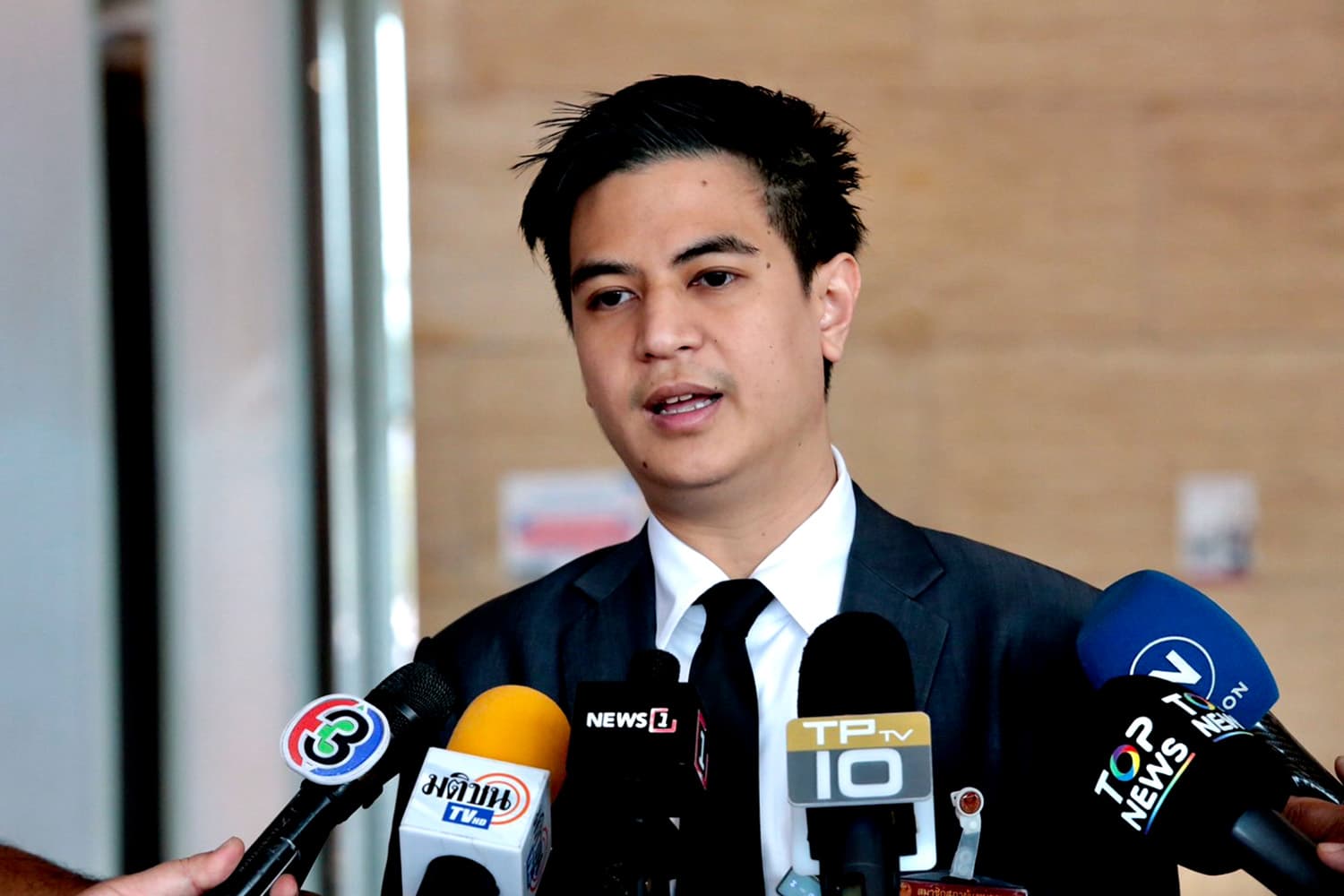 ‘ไอติม’ ชี้ ถ้ายุบสภา 12 ธ.ค.นี้ ไม่เป็นผลดีแน่!
