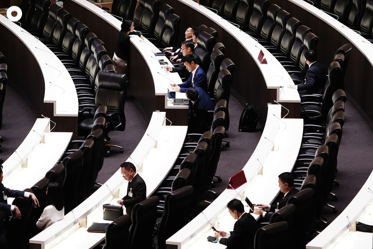 parliament-apisit-15may2026-SPACEBAR-Photo13.jpg