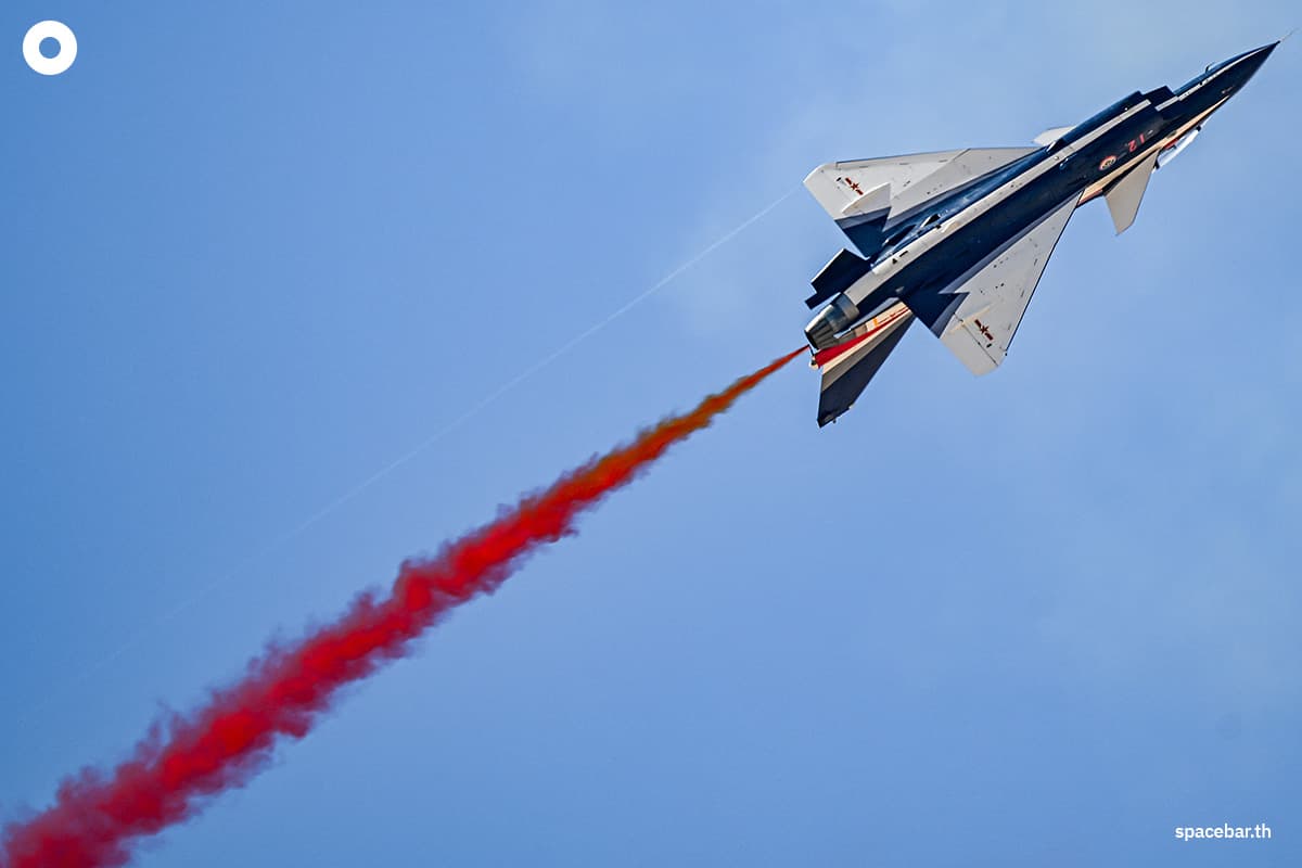 photo_story_first_egypt_international_air_show_SPACEBAR_Photo09_43d24c69bd.jpg