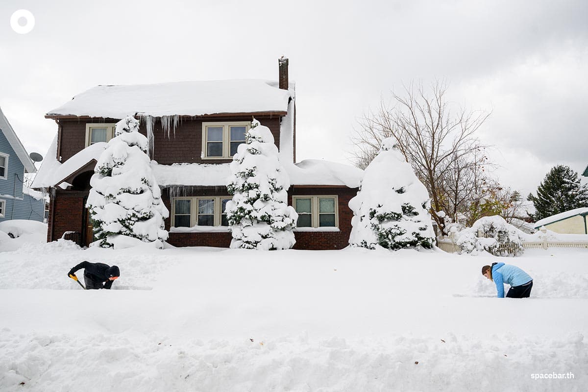 photo_story_us_great_lakes_region_5_feet_snow_SPACEBAR_Photo04_562bda5b32.jpg