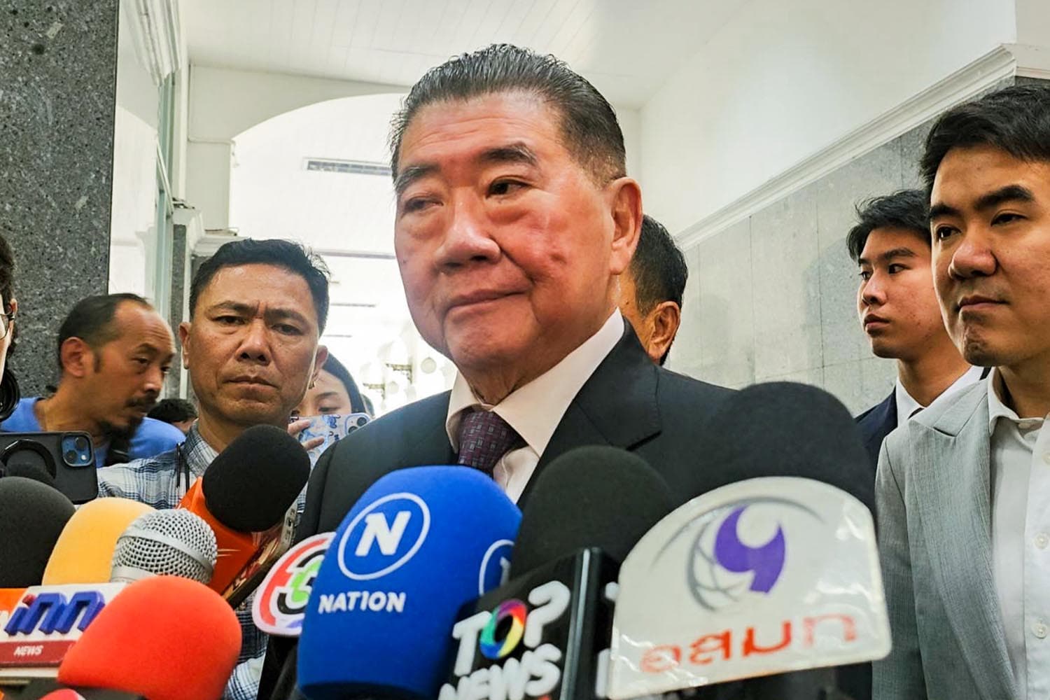 ‘ภูมิธรรม’ เข้า ‘มท.’ วันสุดท้ายก่อนอำลาตำแหน่ง ย้ำมีอำนาจเซ็นเอกสารจนกว่า ครม.ใหม่ถวายสัตย์ฯ