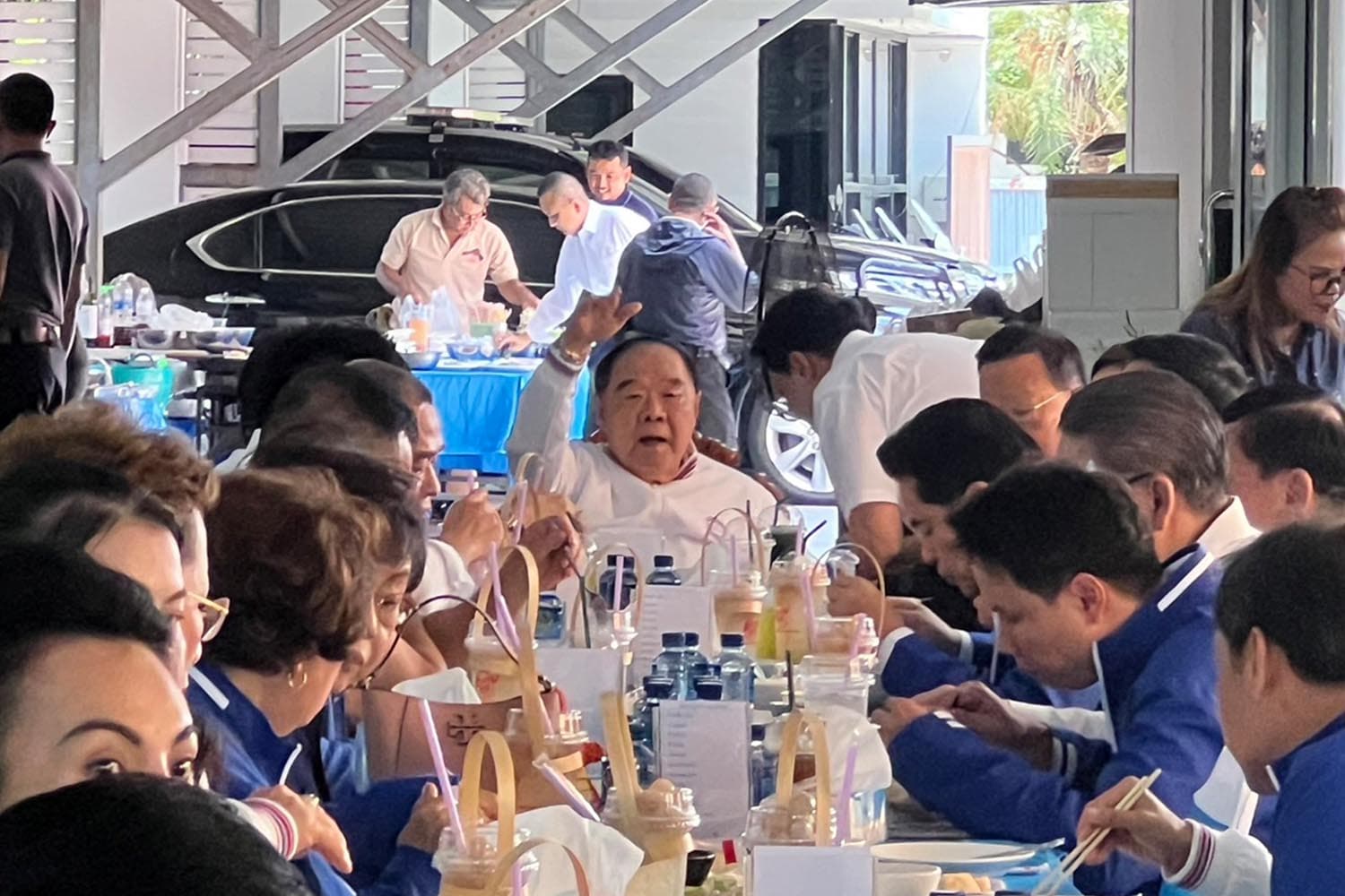 prawit_have_lunch_26apr2024_SPACEBAR_Hero_81b1130a44.jpg