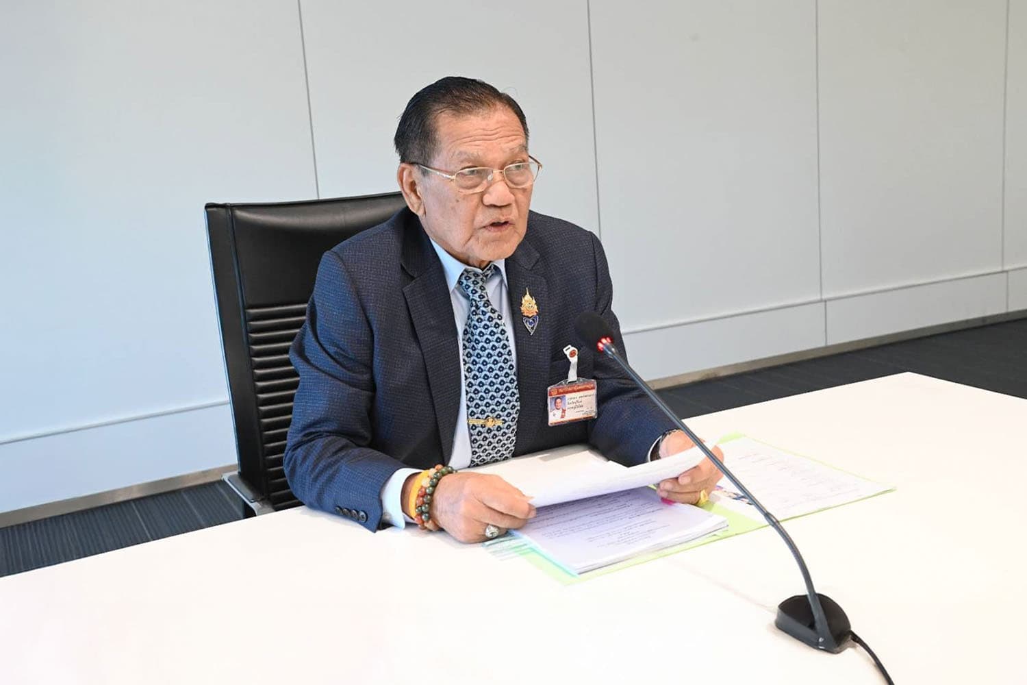 ‘สส.สนอง’ ซัด ‘ภูมิธรรม’ จ้องแต่ล้างแค้นทางการเมือง ย้ำ ‘ภท.’ ไม่คิดแย่งเก้าอี้นายกฯ