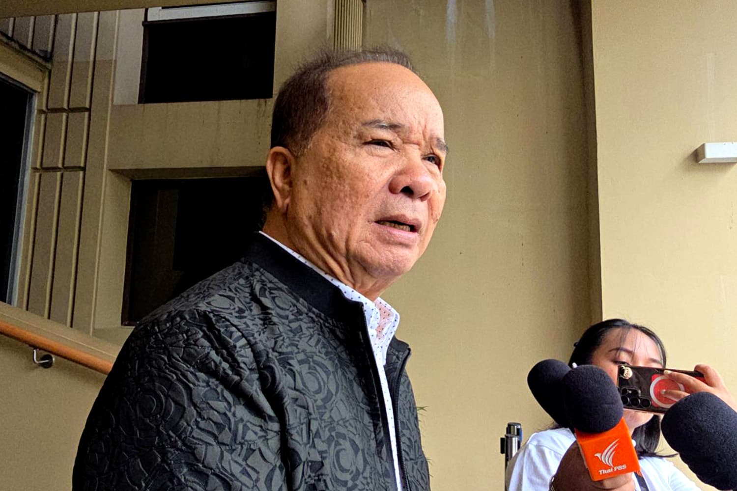 ‘สมคิด’ ลั่น ‘แก้รธน.’ 4 เดือนคิดได้แต่ทำยาก ชี้ ‘ยุบสภา’ แล้วเริ่มกันใหม่เร็วกว่า
