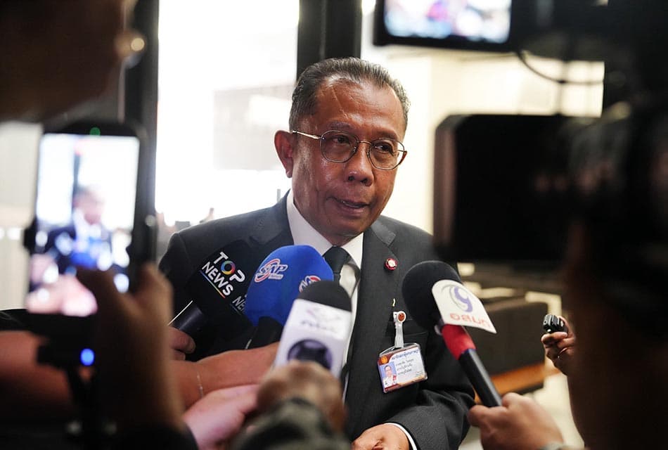 ‘ศุภชัย’ ซัด ‘ไอซ์-โรม’ อย่าใช้วิธีการเล่นแบบเด็กๆ อย่ามาใช้ กมธ.เป็นเครื่องมือ