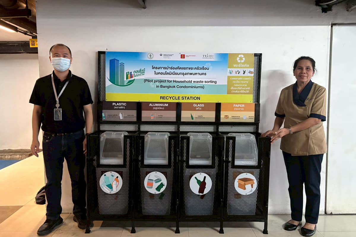 sustainability-condo-waste-food-vs-recycle-no-mix-policy-SPACEBAR-Photo02.jpg