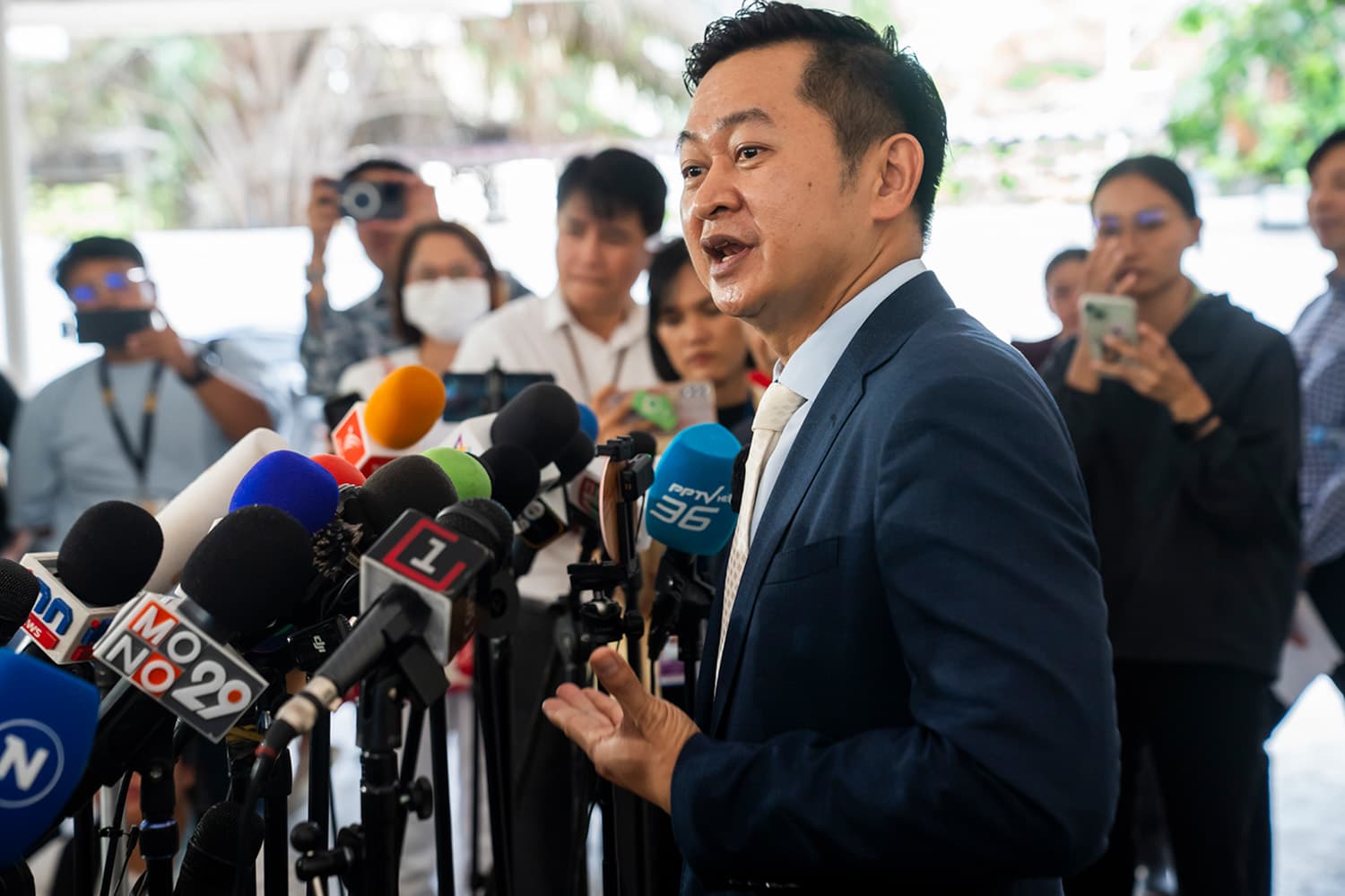thaksin_s_personal_lawyer_explains_case_section_112_SPACEBAR_Hero_8341e26a0d.jpg