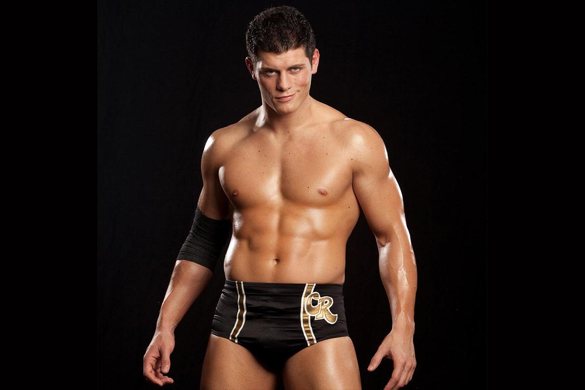 https://images.ctfassets.net/i3o8p9lzd06f/4CiInglMl32rloxnHWMaUj/899a88cc425fe92260ae98a562afbb81/Cody-Rhodes-will-finish-the-story-later-SPACEBAR-Photo02