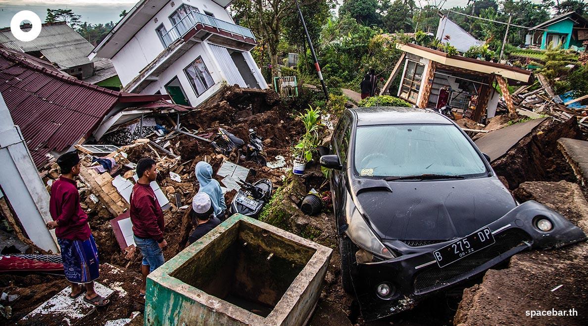 https://images.ctfassets.net/i3o8p9lzd06f/1LibCojiE9SjRMs5GRHgJD/3c854e2dec550d374aa71f18d94bb462/Indonesia-Java-quake-kills-and-injures-hundreds-peoplesSPACEBAR-Photo02