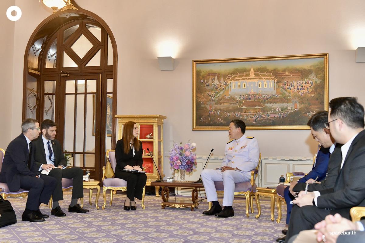 PM-Srettha-discuss-ambassador-Israel-help-thai-people-SPACEBAR-Photo01.jpg
