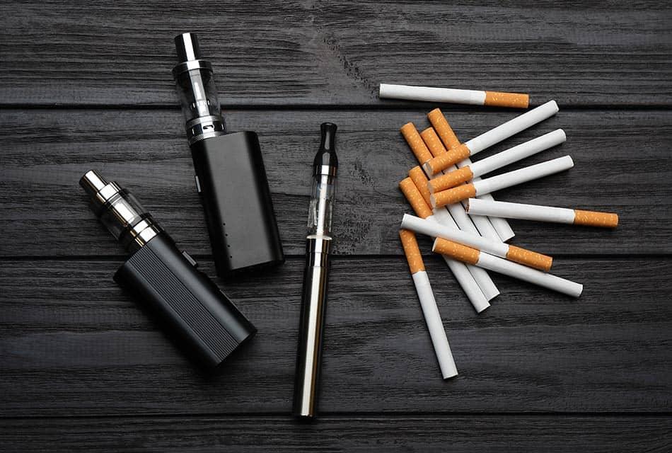 Warning-vapor-cigarette-less-dangerous-to-health-than-smoking-cigarettes-SPACEBAR-Thumbnail (1)