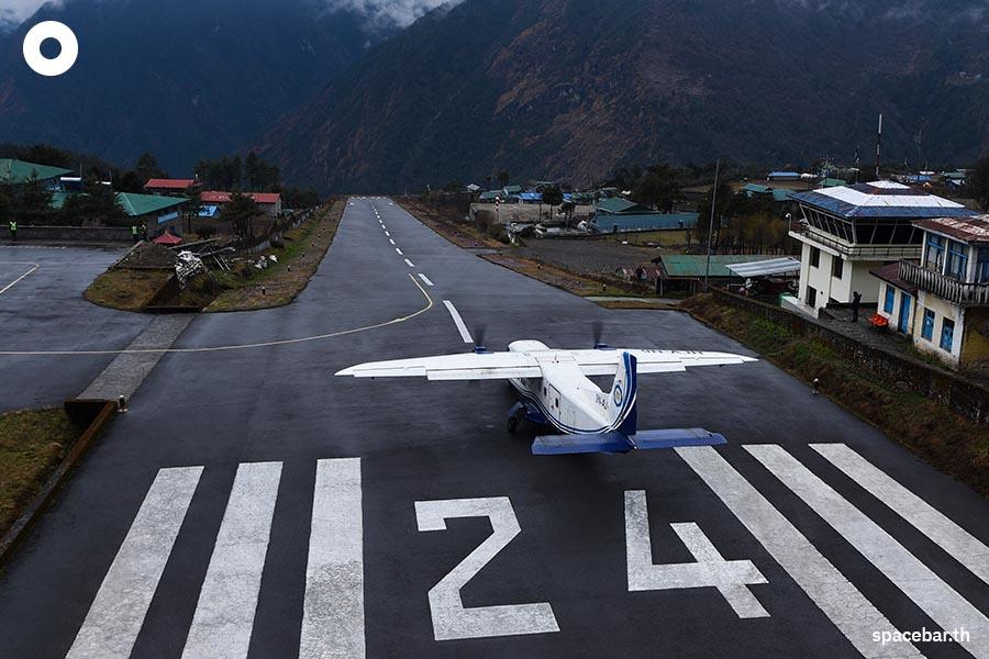 https://images.ctfassets.net/i3o8p9lzd06f/5IcEeWplknoxwBp7yvHIUl/89724fd300f0dca01a7a7b0fb00db6c9/Why-do-planes-in-Nepal-crash-so-often_-SPACEBAR-Photo02
