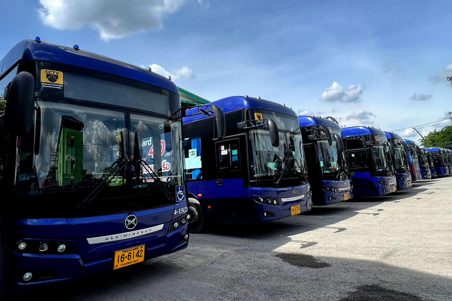 economy- THAISMILEBUS-Bus-Bangkok- Transportation-SPACEBAR-Hero.jpg
