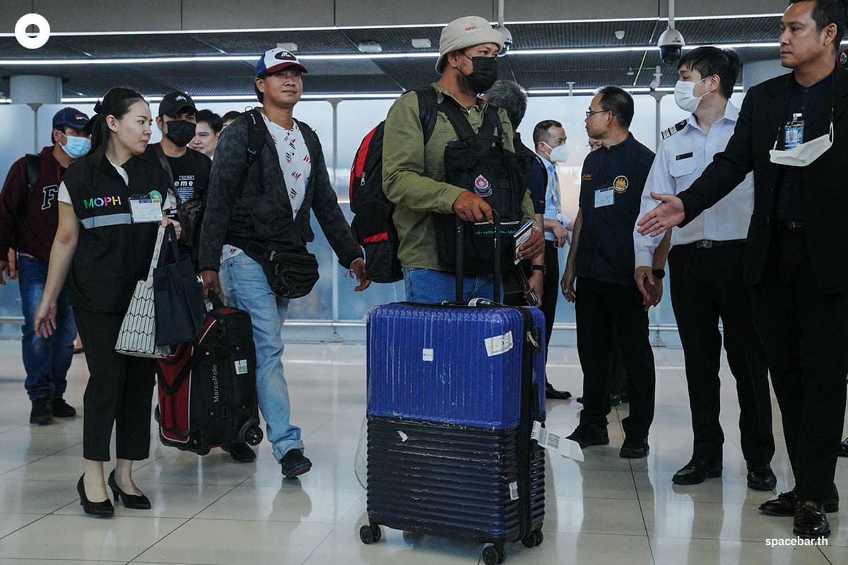 15_thai_workers_in_israel_have_arrived_in_thailand_SPACEBAR_Photo06_021ac1aa22.jpg
