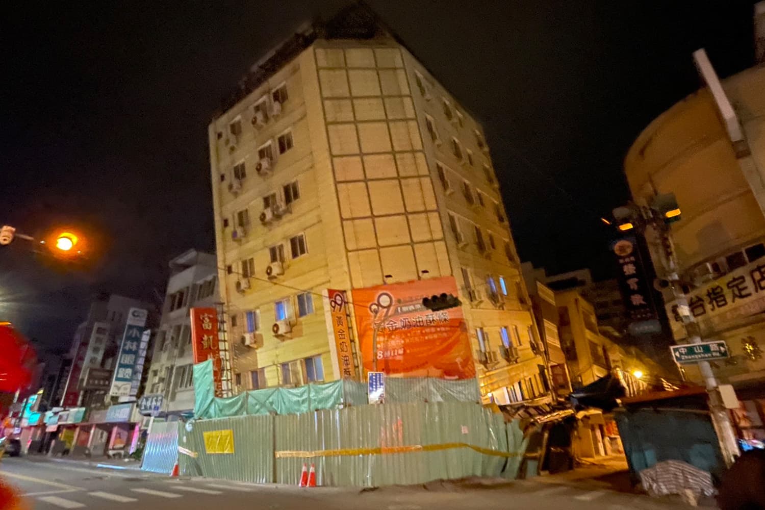 337_taiwan_rattled_by_dozens_of_quakes_but_no_major_damage_SPACEBAR_Hero_edfff8762d.jpg