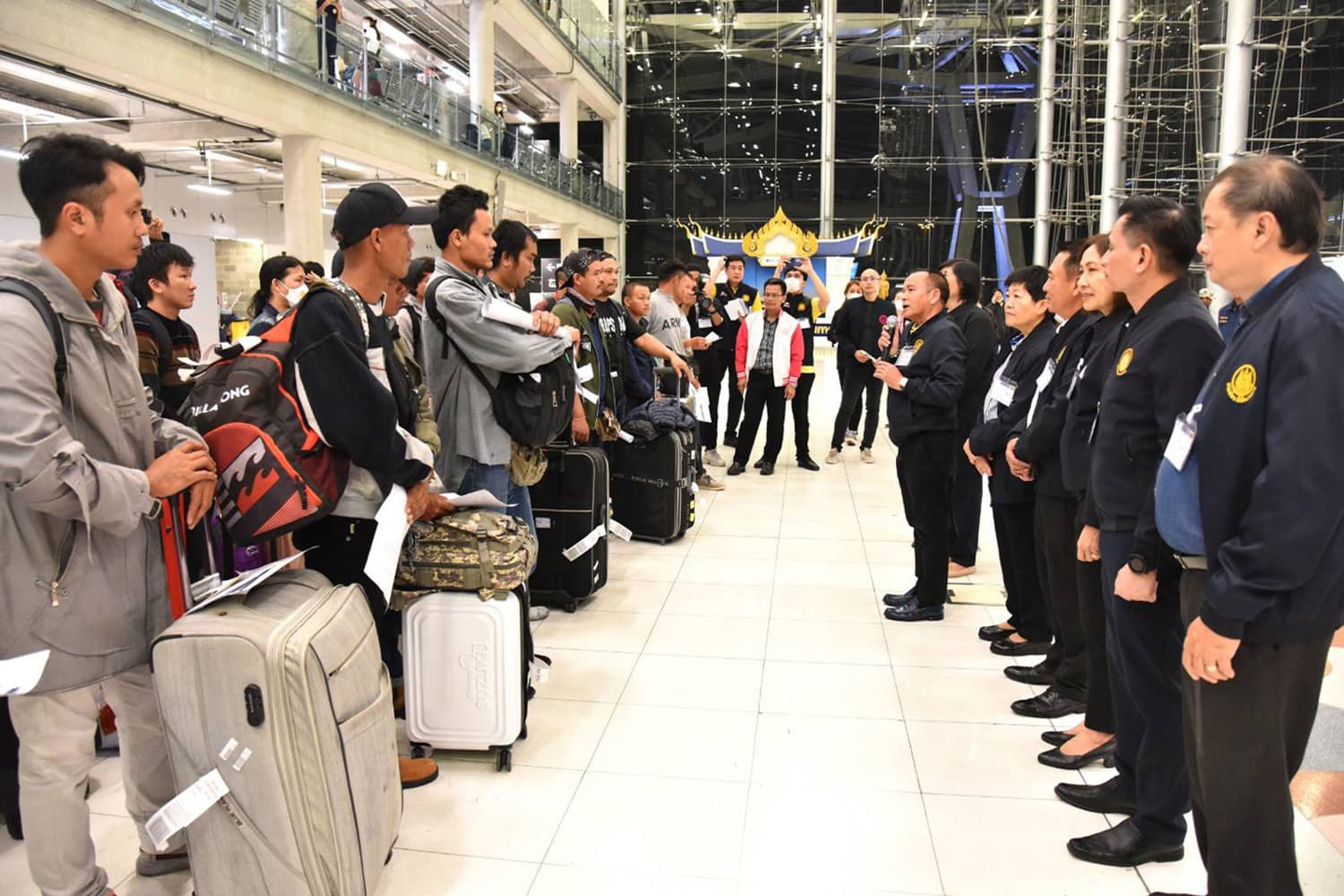 515_Thai_People_come_back_home_Thailand_SPACEBAR_Hero_ac929b3554.jpg