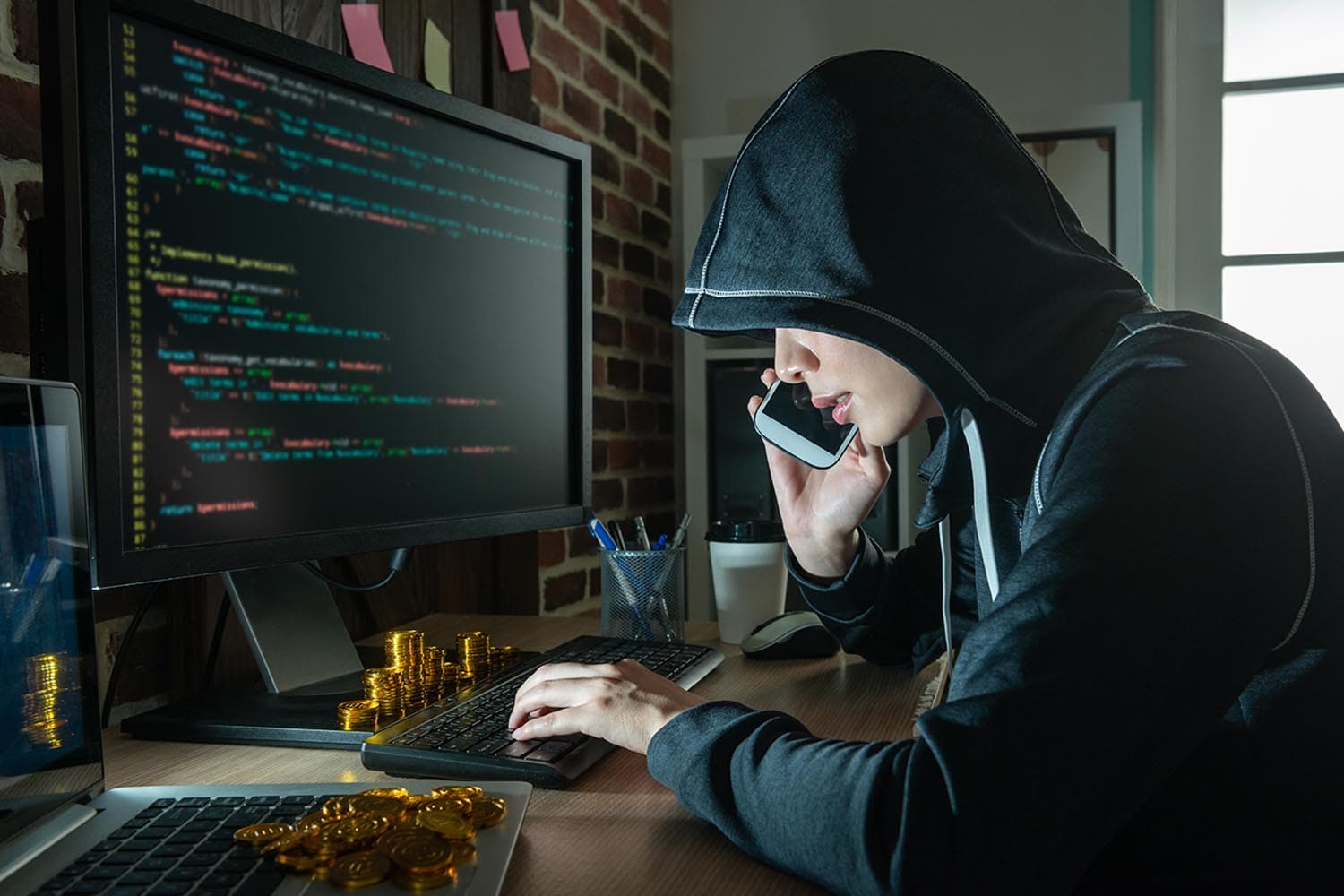 5_government_agencies_jointly_set_measures_to_prevent_scammers_SPACEBAR_Hero_8ad7166ea1.jpeg
