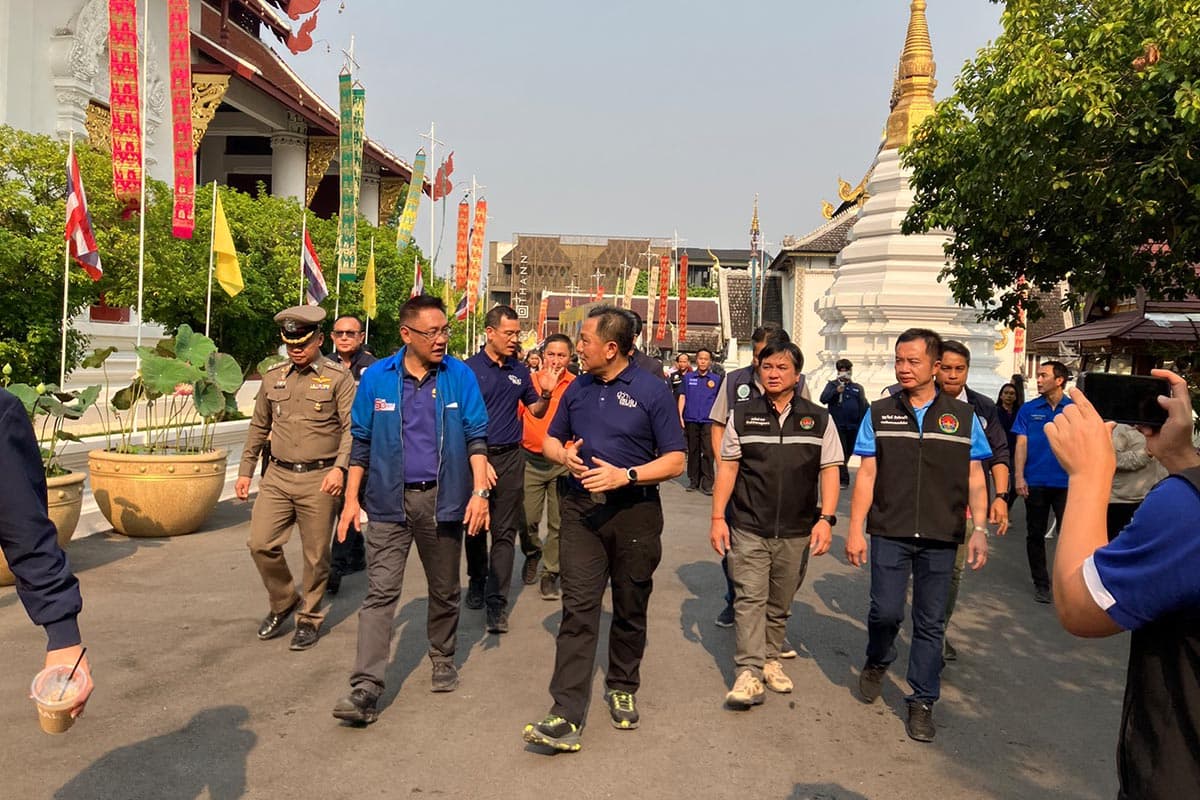 633_year_old_Chedi_Luang_in_Chiang_Mai_No_signs_of_damage_from_earthquake_SPACEBAR_Photo05_5480f369d8.jpg