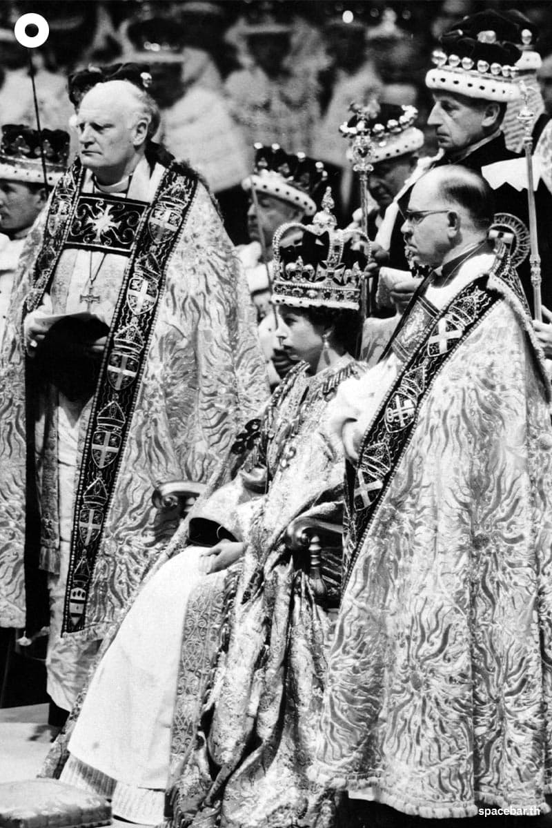 7_Facts_About_British_Royal_Coronations_SPACEBAR_Photo04_8519487d21.jpeg