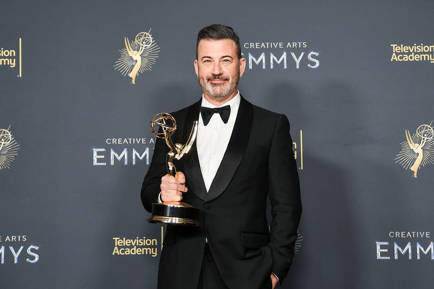 สถานีโทรทัศน์ ABC ระงับรายการ Jimmy Kimmel Live! ไม่มีกำหนดหลังพิธีกรพูดถึง Charlie Kirk