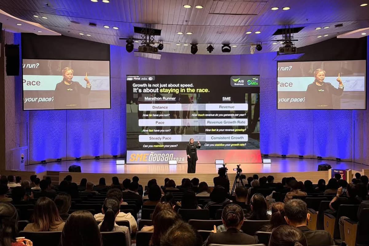 AIS-Infinite-SMEs-collaboration-AIS-Business-unveils-SME-Growth- Playbook-research-findings-SPACEBAR-Photo07.jpg