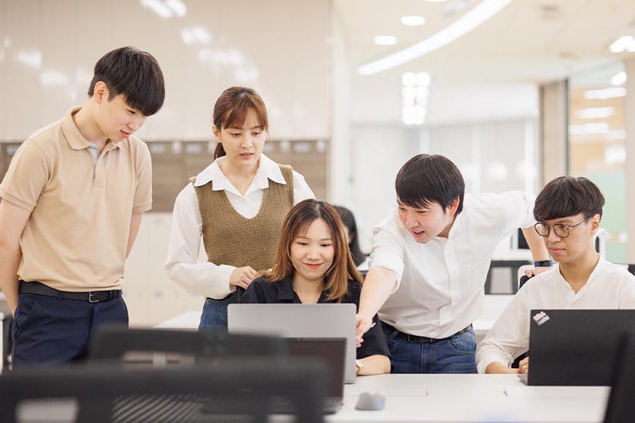 AIS_Humanica_Conicle_THAICOM_Digital_Talent_The_Masters_SPACEBAR_Photo02_90c79d148c.jpeg