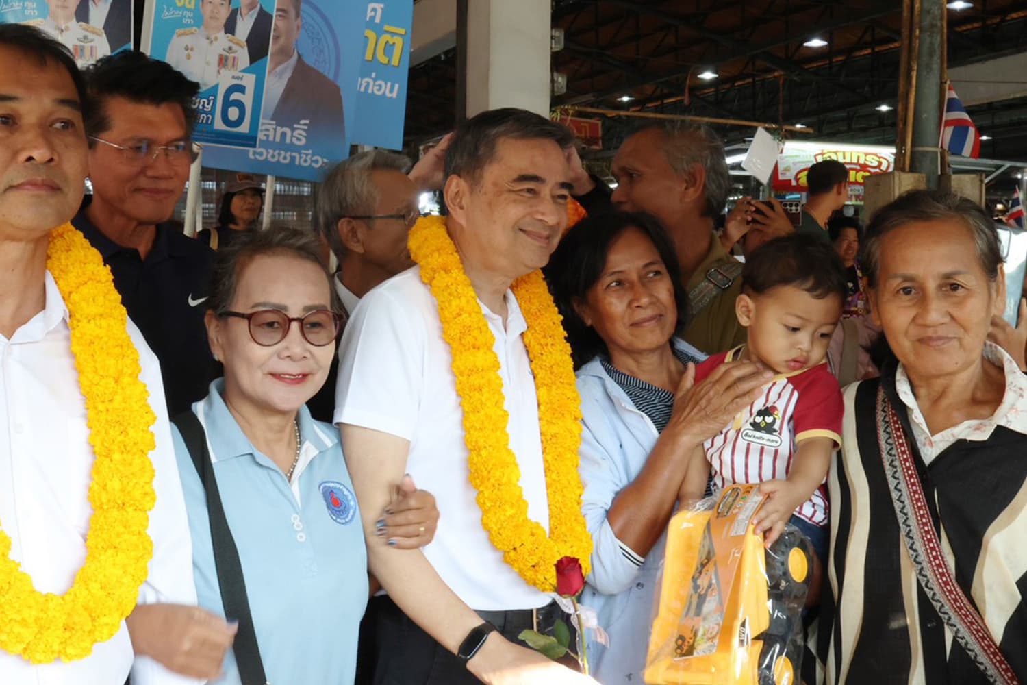‘อภิสิทธิ์’ ลุยตราด! ชูการเมืองสุจริต–พาประเทศพ้นคอร์รัปชัน